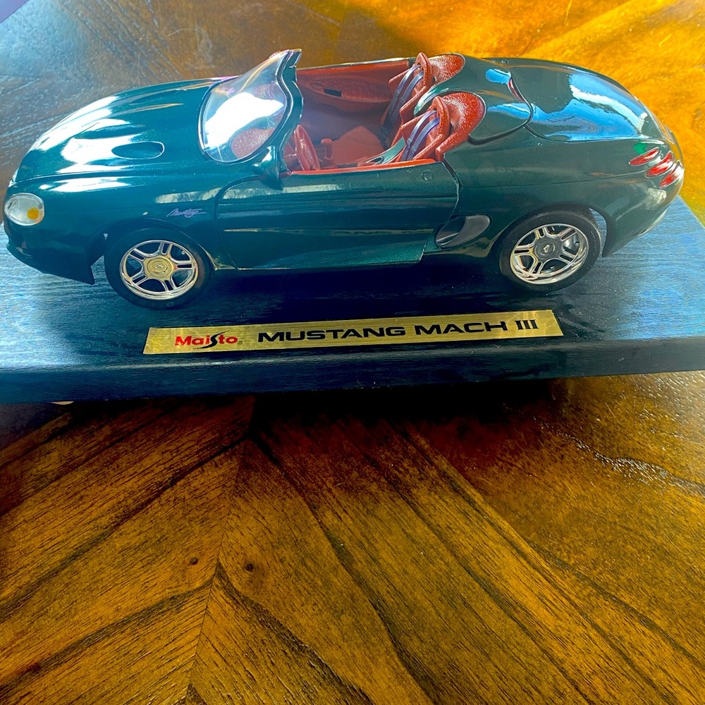 Mustang Mach III diecast car